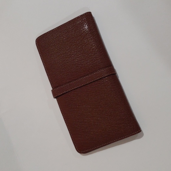 Salvatore Ferragamo Women’s Luxury Wallet | Brown Leather Snap Closure - 7"x3" - Picture 6 of 15